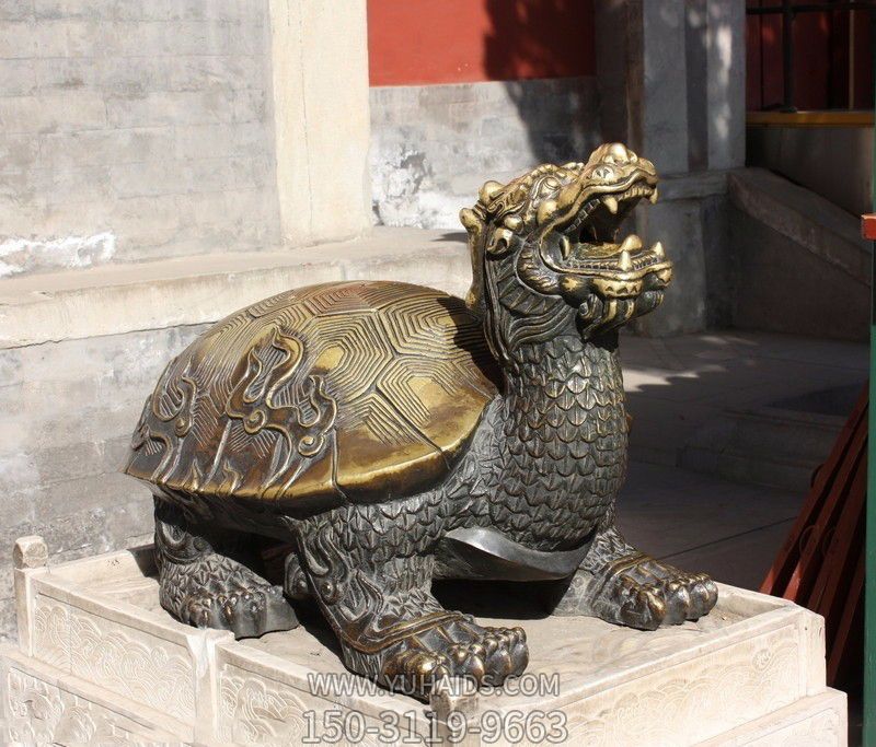 公園里擺放的張嘴的玻璃鋼創(chuàng)意龍龜?shù)袼?>
                                <h2>公園里擺放的張嘴的玻璃鋼創(chuàng)意龍龜?shù)袼?參數(shù)說明</h2>
                                                                        <table>
                                      <tr>
                                        <th>產(chǎn)品標(biāo)題</th>
                                        <td>公園里擺放的張嘴的玻璃鋼創(chuàng)意龍龜?shù)袼?/td>
                                      </tr>
                                      <tr>
                                        <th>發(fā)布時(shí)間</th>
                                        <td>2023-05-30 12:25</td>
                                      </tr>
                                      <tr>
                                        <th>價(jià)格</th>
                                        <td><span>電話咨詢</td>
                                      </tr>
                                                                              <tr>
                                          <th>雕刻內(nèi)容</th>
                                          <td>龍、龍龜</td>
                                        </tr>
                                                                              <tr>
                                          <th>應(yīng)用場所</th>
                                          <td>公園</td>
                                        </tr>
                                                                              <tr>
                                          <th>制作材質(zhì)</th>
                                          <td>玻璃鋼</td>
                                        </tr>
                                                                          </table>
                                <h2>公園里擺放的張嘴的玻璃鋼創(chuàng)意龍龜?shù)袼?詳細(xì)說明</h2>
                                <p>玉海雕塑是一家綜合性的雕塑公司，擁有多款公園里擺放的張嘴的玻璃鋼創(chuàng)意龍龜?shù)袼苣Ｐ?，可加工定制多種公園里擺放的張嘴的玻璃鋼創(chuàng)意龍龜?shù)袼埽С植馁|(zhì)、樣式、風(fēng)格、尺寸大小等方面的調(diào)整修改定制。我們所加工制作的公園里擺放的張嘴的玻璃鋼創(chuàng)意龍龜?shù)袼苜|(zhì)優(yōu)價(jià)廉，遍布全國多個省市地區(qū)，想要了解更多案例圖片，請電話或微信咨詢。材質(zhì)、大小、樣式等都可以按需定制，還可根據(jù)您提供給的公園里擺放的張嘴的玻璃鋼創(chuàng)意龍龜?shù)袼軜訄D進(jìn)行制作！如有相關(guān)需求，歡迎致電（微信同號）：<span>150-3119-9663</span></p>
                                                                <div   class=