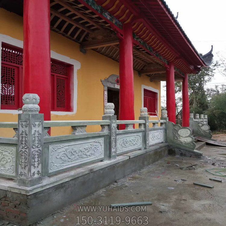 寺院祠堂臺(tái)階安裝青石雕刻防護(hù)欄板 花崗巖欄桿雕塑