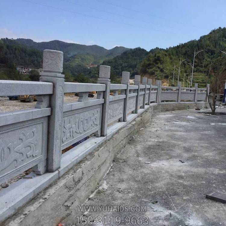 青石雕刻寺廟安裝仿古建筑防護(hù)欄板雕塑