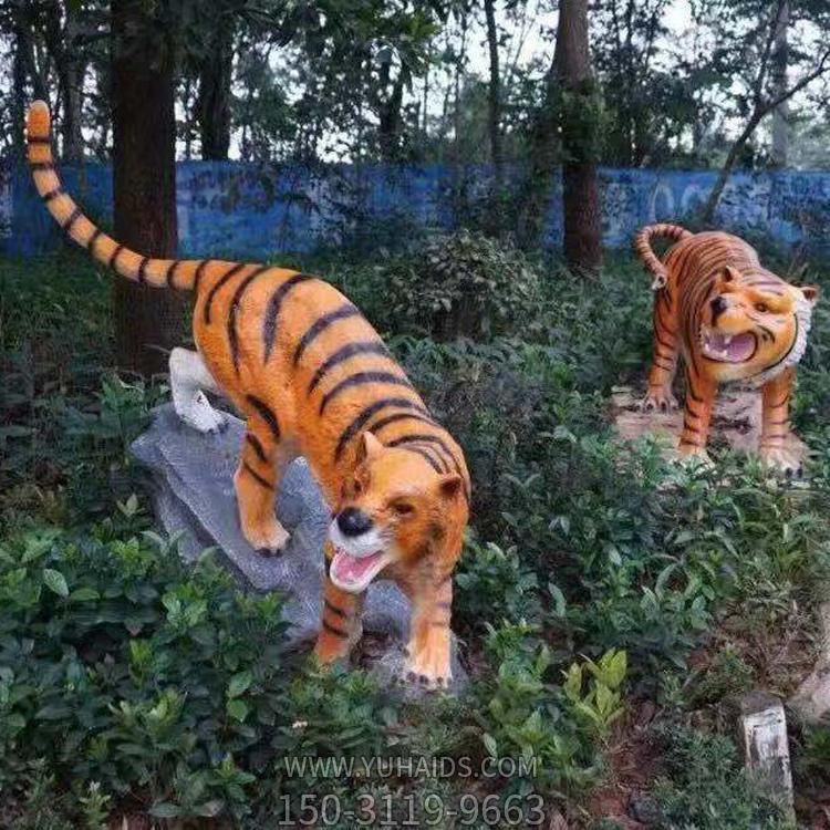 動物園景區(qū)玻璃鋼仿真動物老虎雕塑