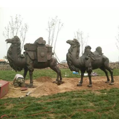 駱駝景觀，公園創(chuàng)意玻璃鋼仿銅沙漠動物