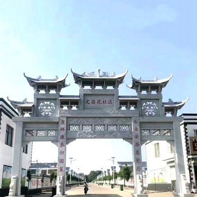 城市小區(qū)三門鏤空浮雕石雕牌樓