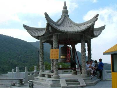 涼亭雕塑-景區(qū)寺廟擺放銅鐘仿古建涼亭